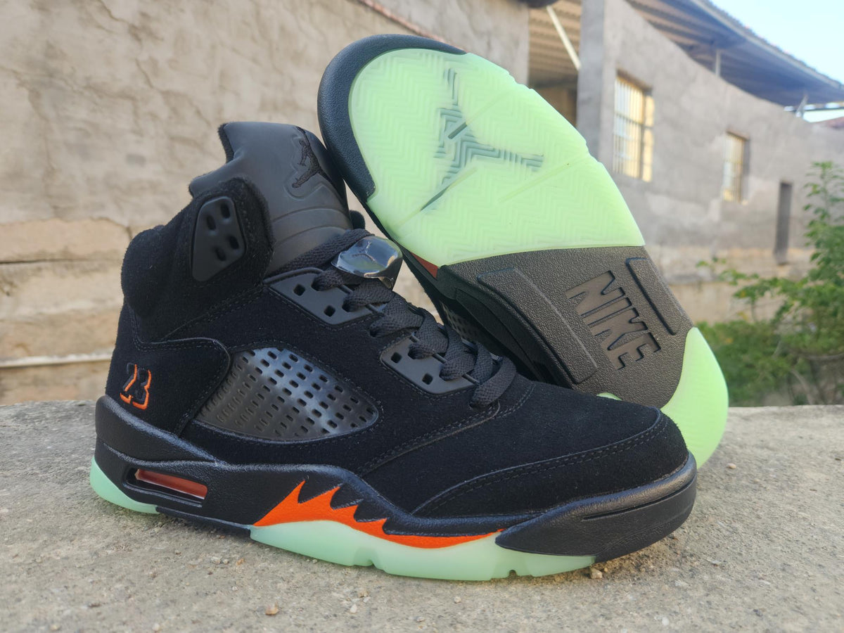 Air Jordan 5 Sneakers – Halloween
