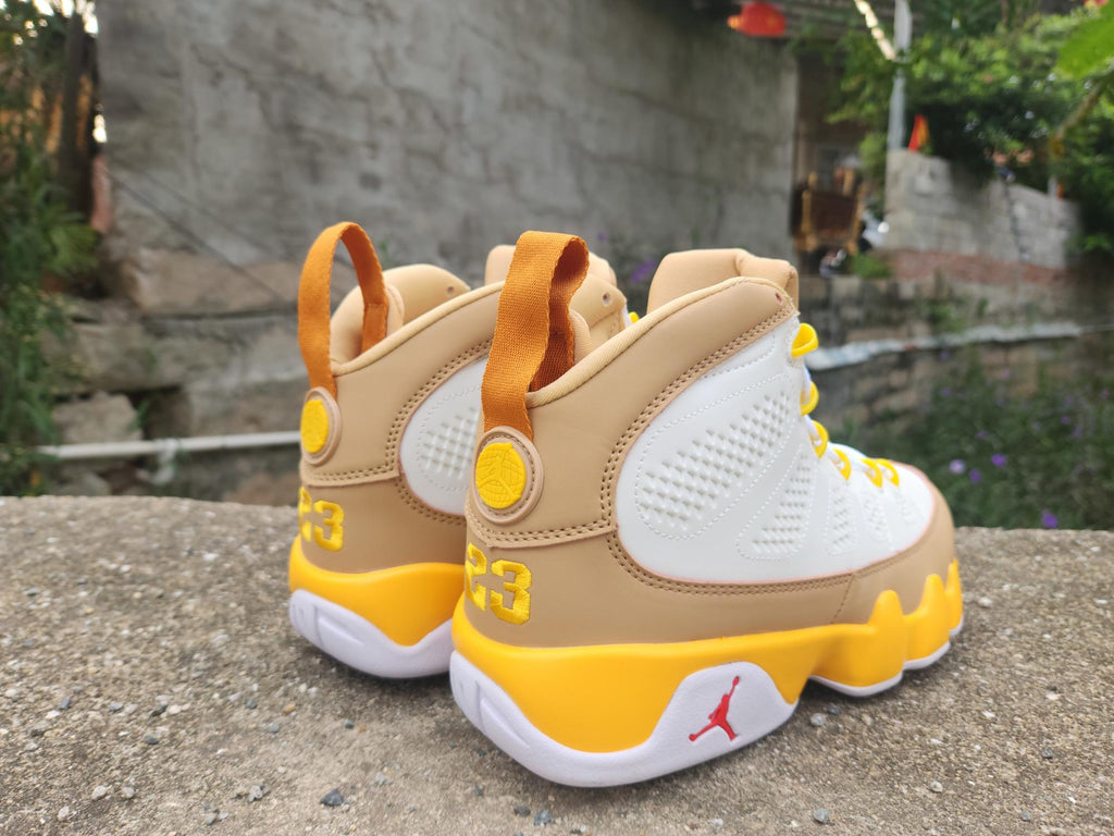 Air Jordan 9 Sneakers – White / Ochre