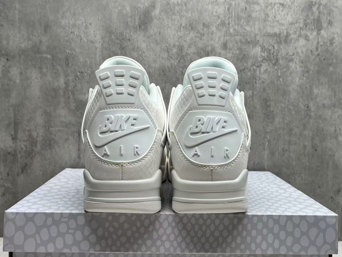 Air Jordan 4 Retro Sneakers – White Mamba
