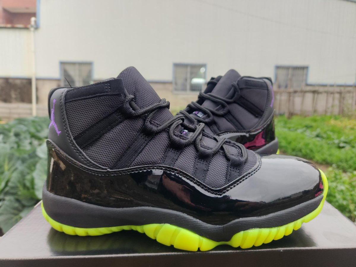 Air Jordan 11 Retro Sneakers – Black & Green
