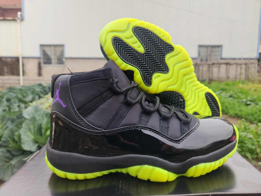 Air Jordan 11 Retro Sneakers – Black & Green